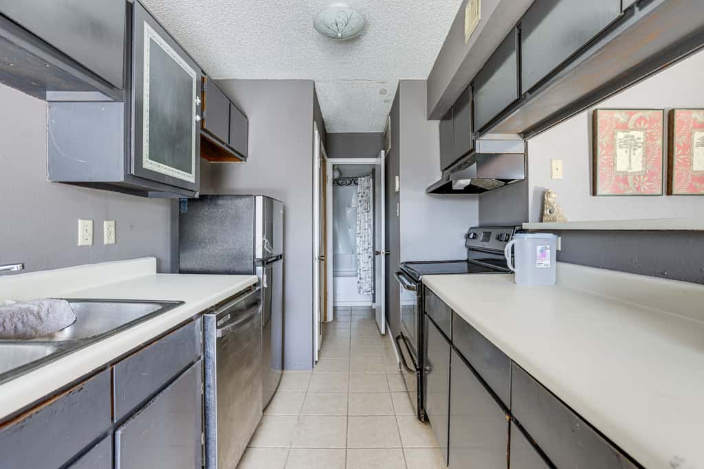 3 Mi to Houston Medical Center: Extended Stay