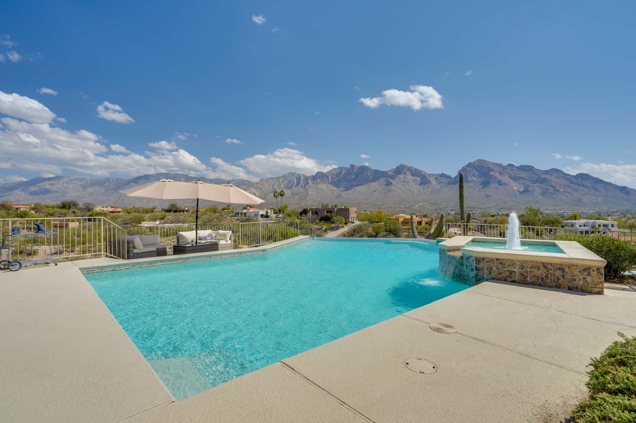 Near Trails: Luxe Mountain-View Retreat in Tucson! | 3 Bed Oro Valley ...