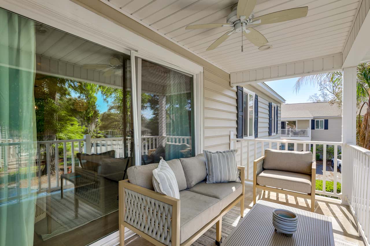 Pool Access! St Simons Island Getaway w/ Balcony | 2 Bed Sea Island, GA ...