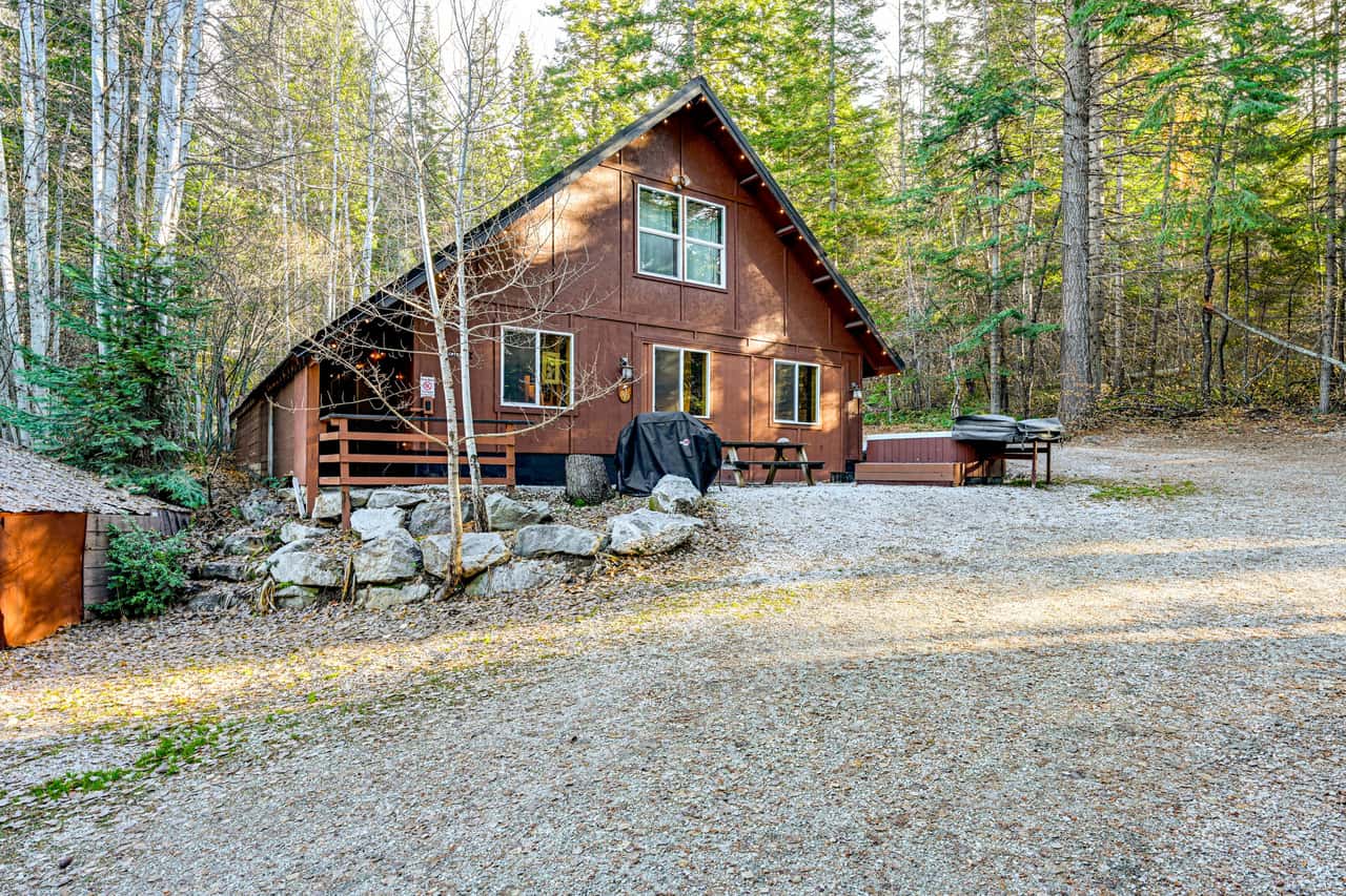 Group Escape w/ Hot Tub, 18 Mi to Bavarian Village | 3 Bed Leavenworth ...