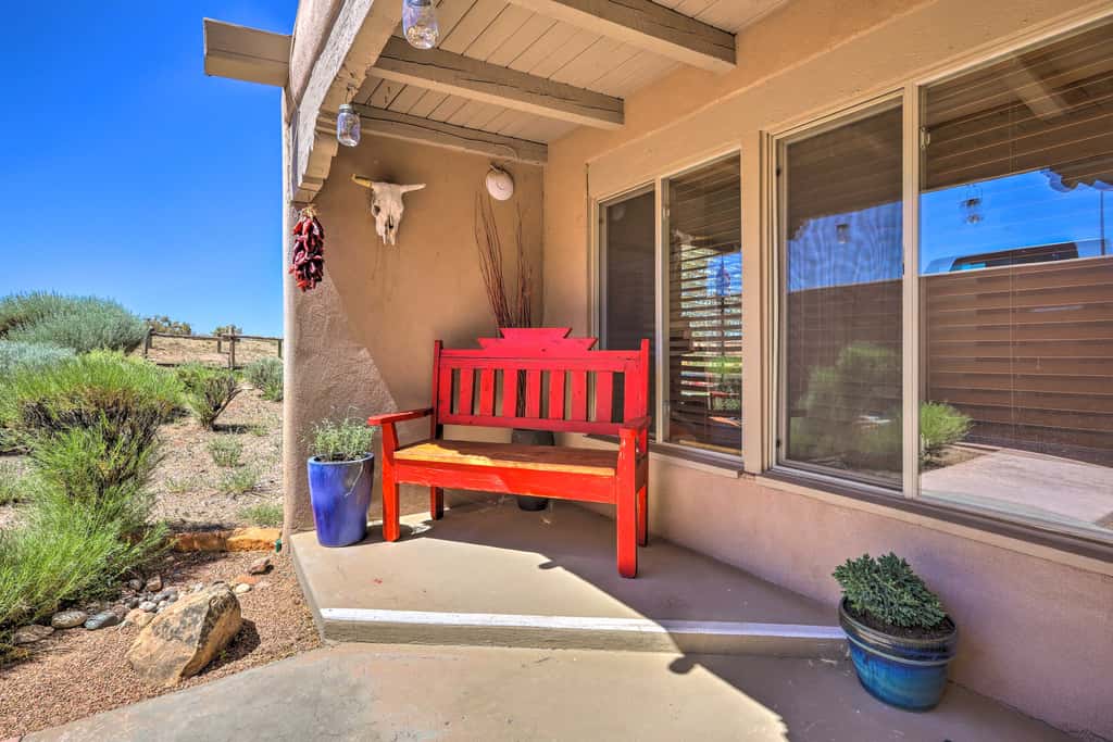 Traditional-Style Adobe Casita - Walk to Dtwn