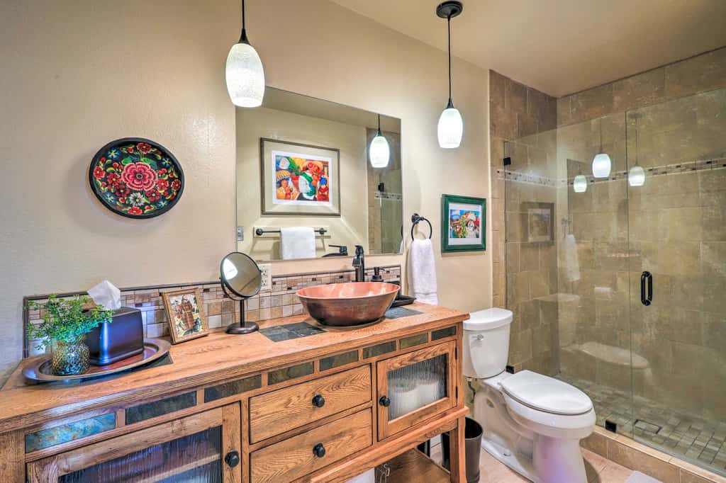Traditional-Style Adobe Casita - Walk to Dtwn