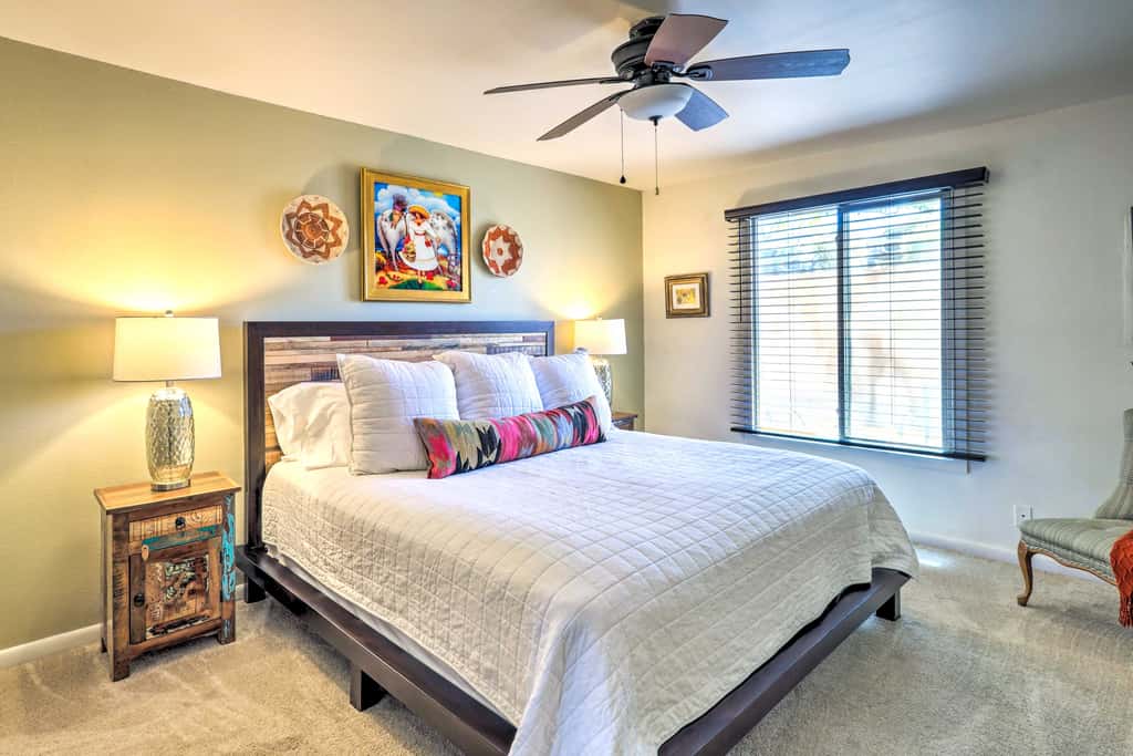 Traditional-Style Adobe Casita - Walk to Dtwn