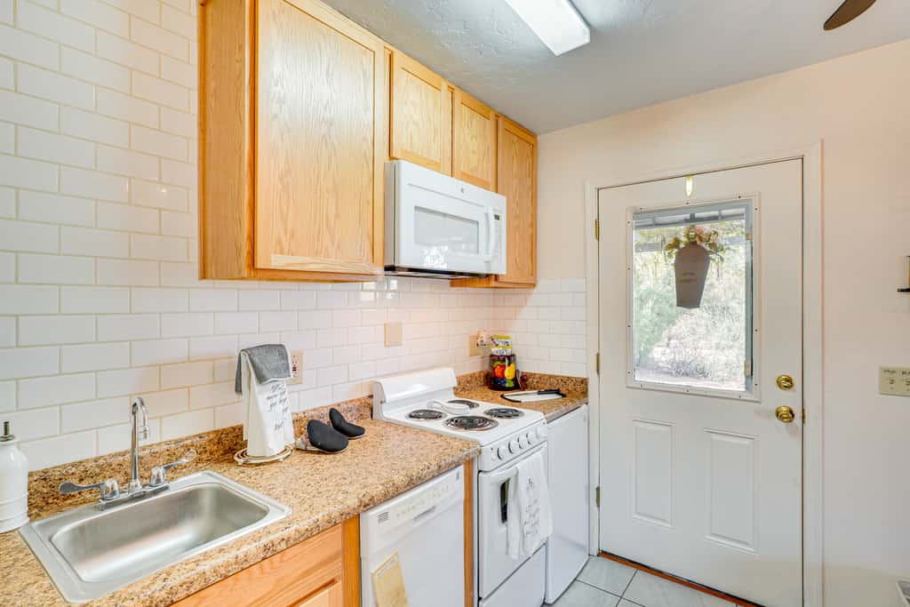 Walkable Studio w/ Patio in Tucson!