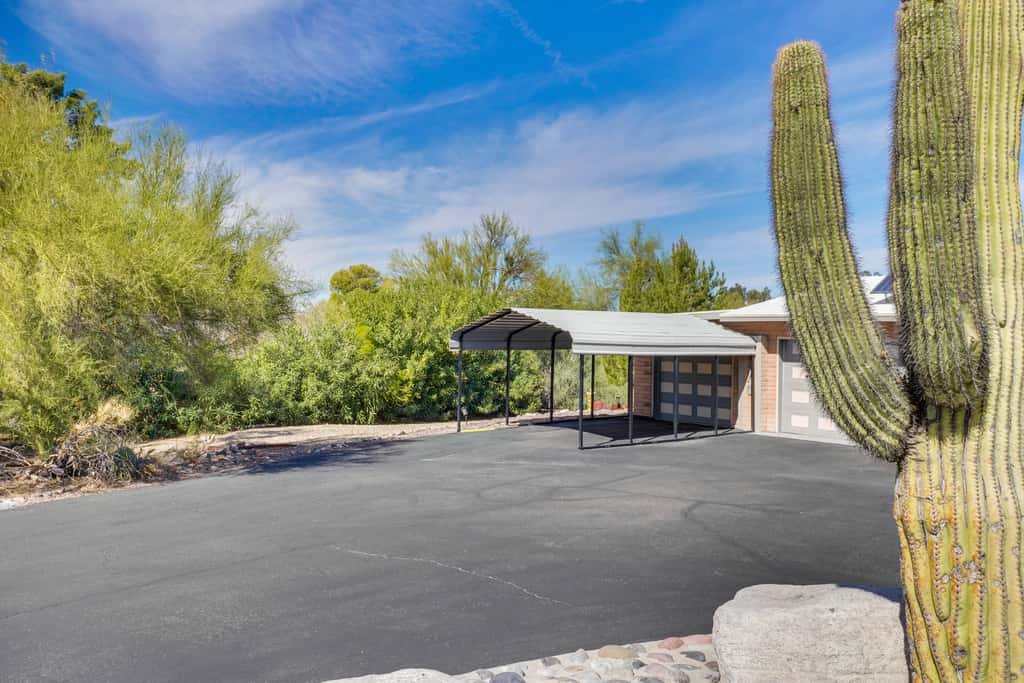 Walkable Studio w/ Patio in Tucson!