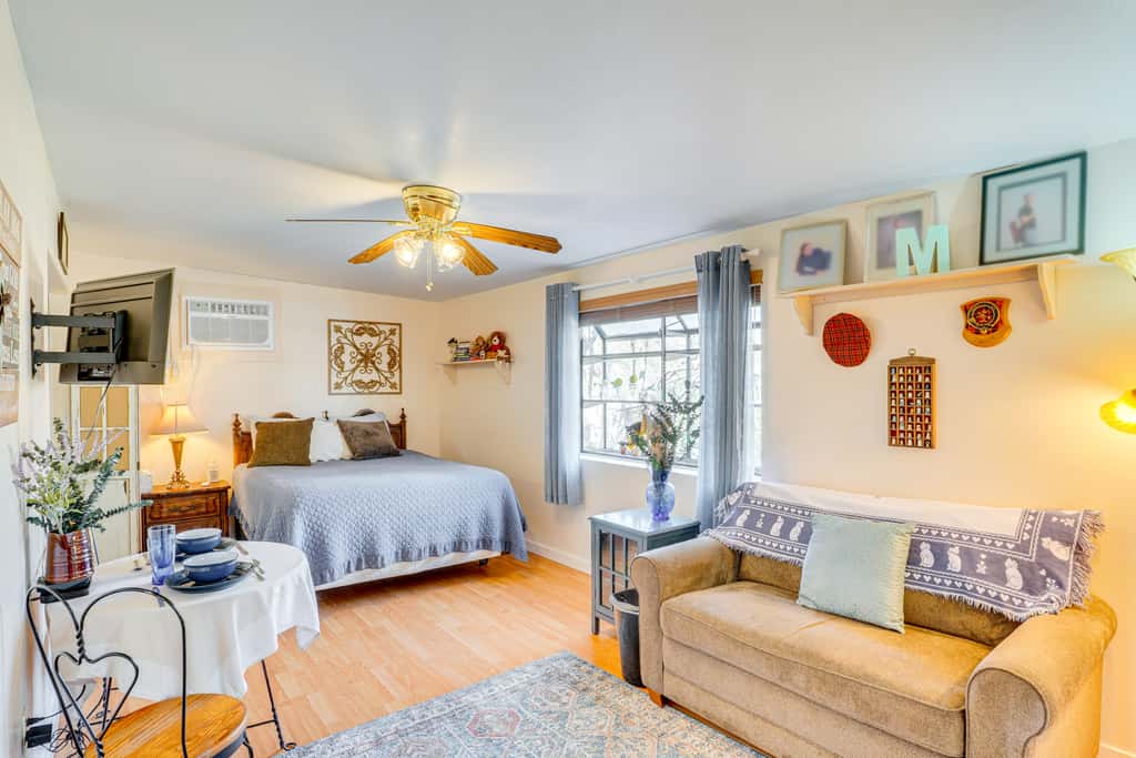 Walkable Studio w/ Patio in Tucson!