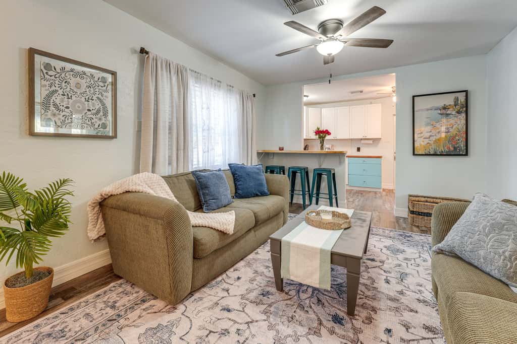 5 Mi to St Pete Beach! Snowbird Home w/ Large Yard