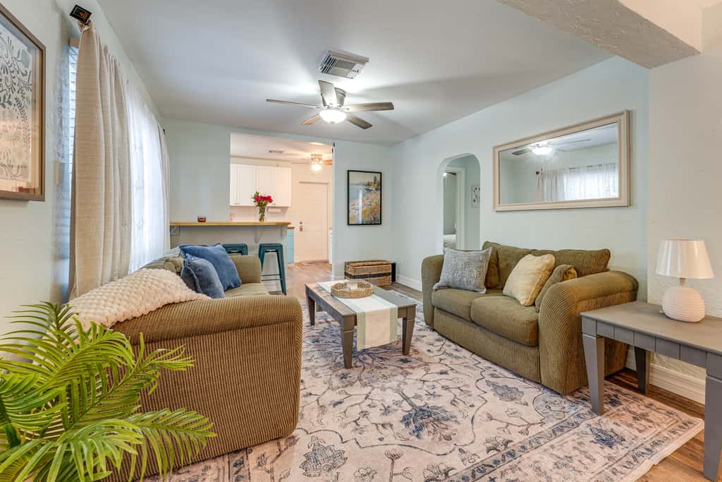 5 Mi to St Pete Beach! Snowbird Home w/ Large Yard