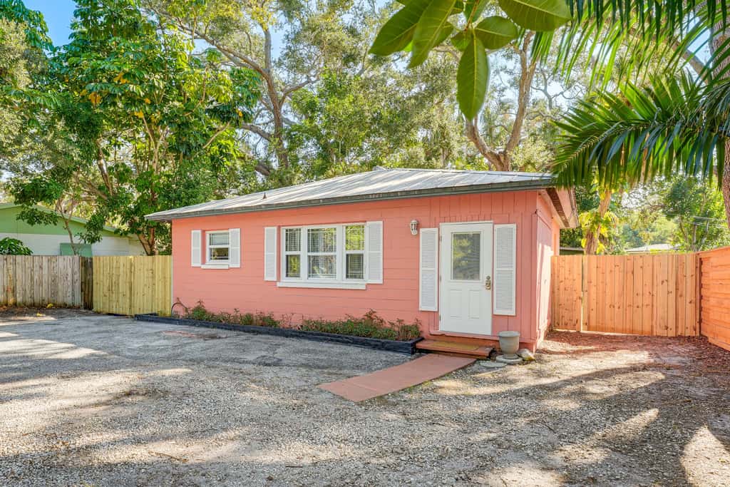 5 Mi to St Pete Beach! Snowbird Home w/ Large Yard