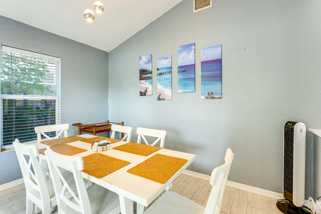 4 Mi to Clearwater Beach: Extended Stay w/ Yard