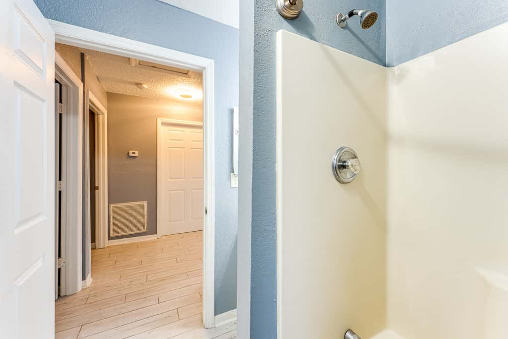 4 Mi to Clearwater Beach: Extended Stay w/ Yard
