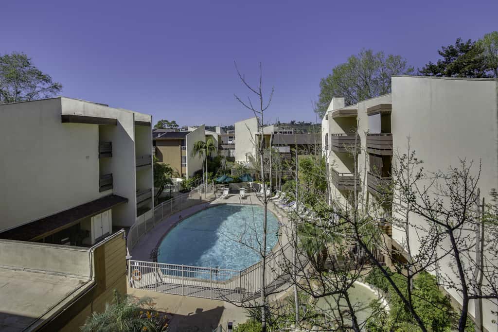 San Diego Studio w/ Pool Access, 2 Mi to Old Town!