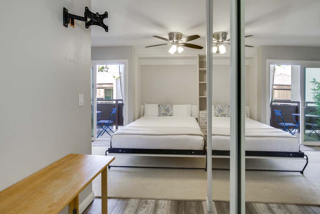 San Diego Studio w/ Pool Access, 2 Mi to Old Town!