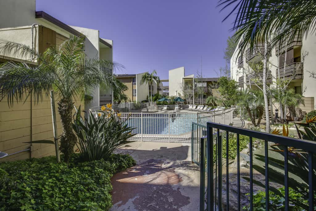 San Diego Studio w/ Pool Access, 2 Mi to Old Town!