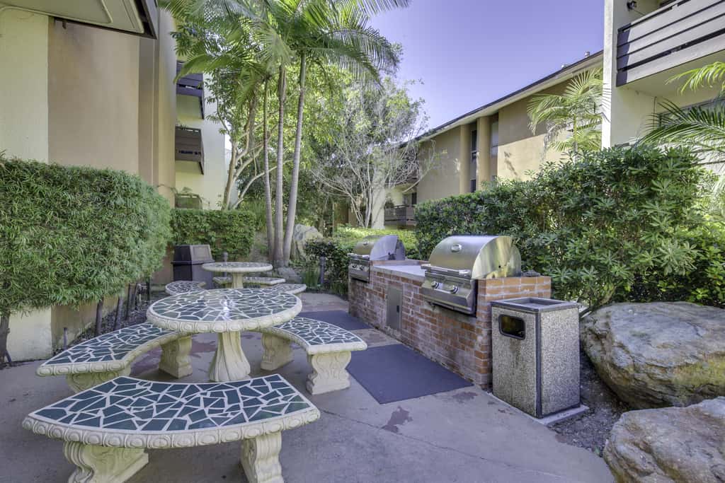 San Diego Studio w/ Pool Access, 2 Mi to Old Town!