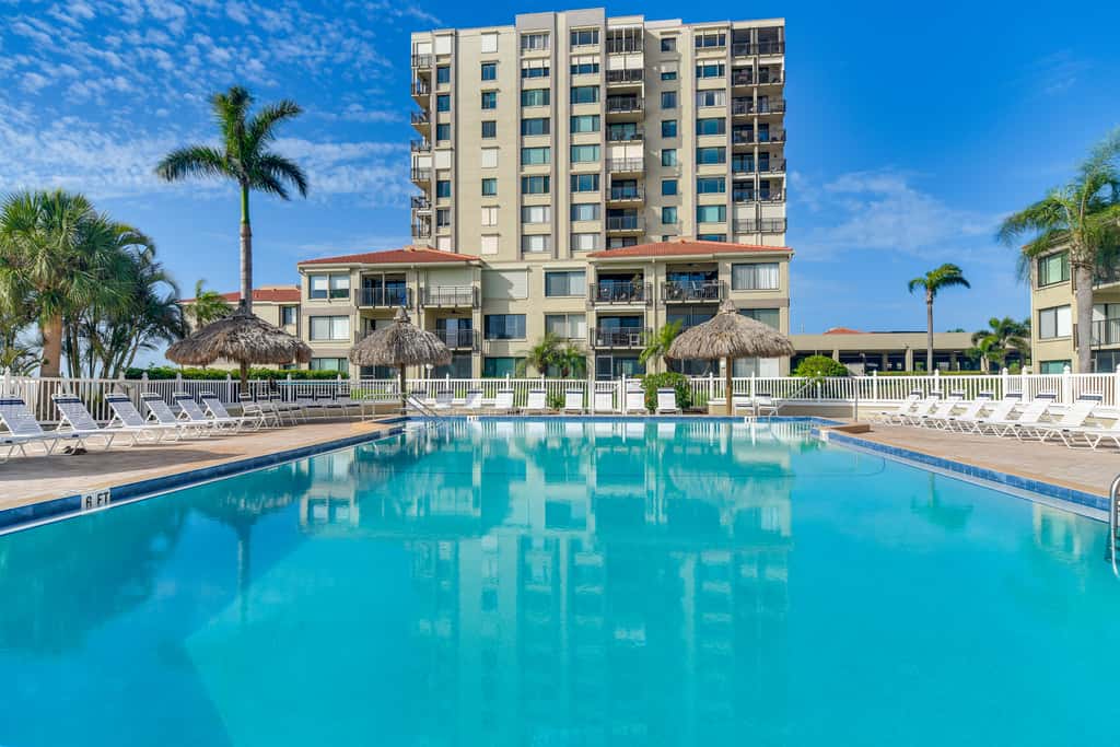 Pool Access! Extended Base 2 Mi to St Pete Beach
