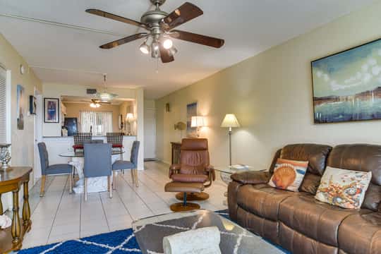 Pool Access! Extended Base 2 Mi to St Pete Beach | 2 Bed St. Petersburg ...