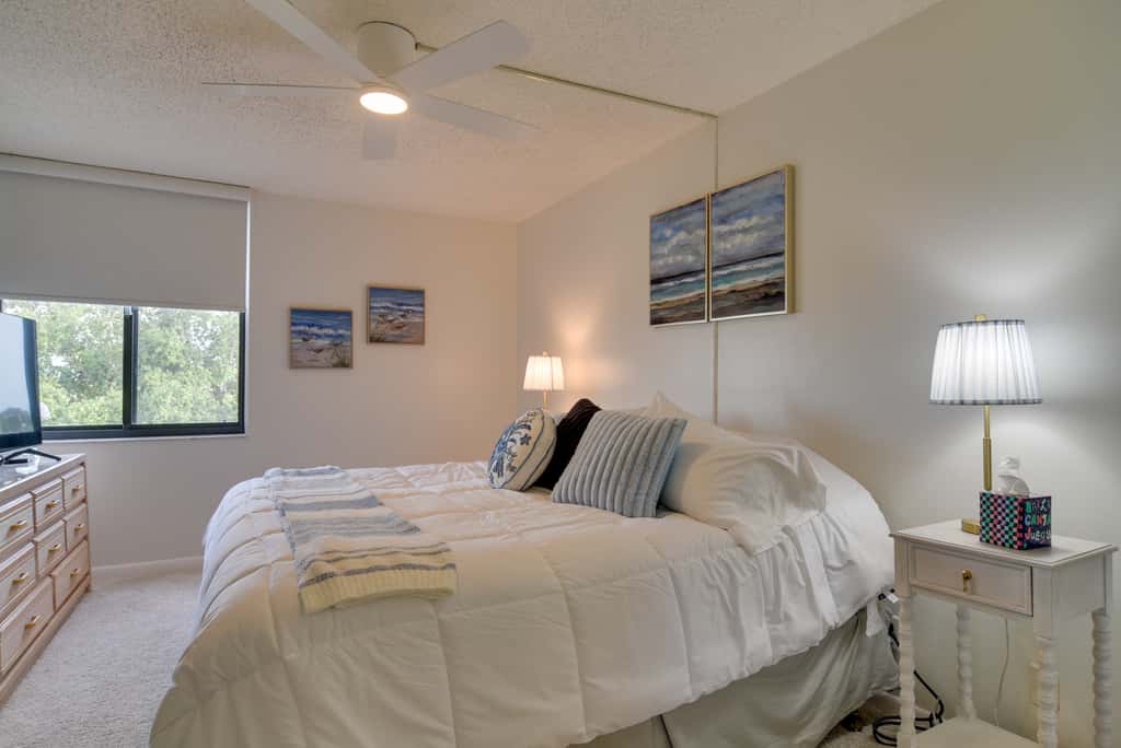 3 Mi to Beach! Extended St Pete Getaway w/ Pool
