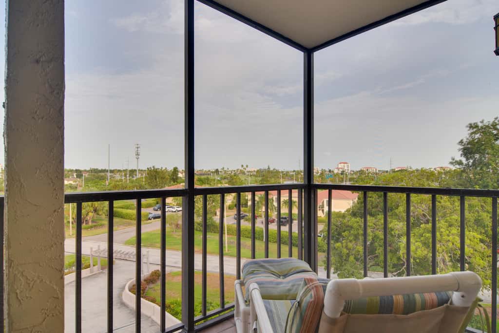 3 Mi to Beach! Extended St Pete Getaway w/ Pool