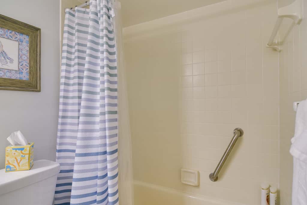 3 Mi to Beach! Extended St Pete Getaway w/ Pool