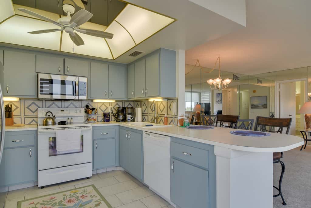 3 Mi to Beach! Extended St Pete Getaway w/ Pool