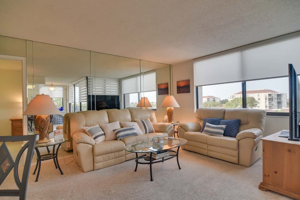 3 Mi to Beach! Extended St Pete Getaway w/ Pool