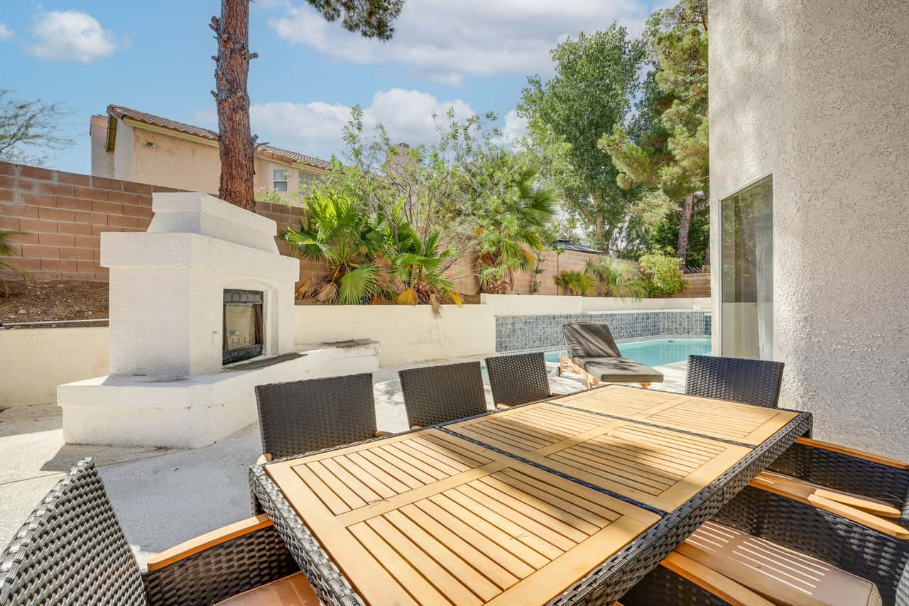 Extended-Stay Vegas Retreat w/ Private Pool & Spa | 7 Bed Las Vegas, NV ...