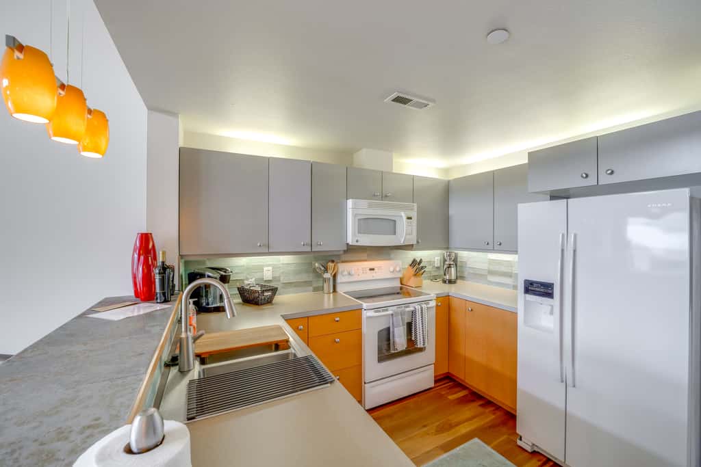 Unique Top-Level Condo with Amazing Lake Views!