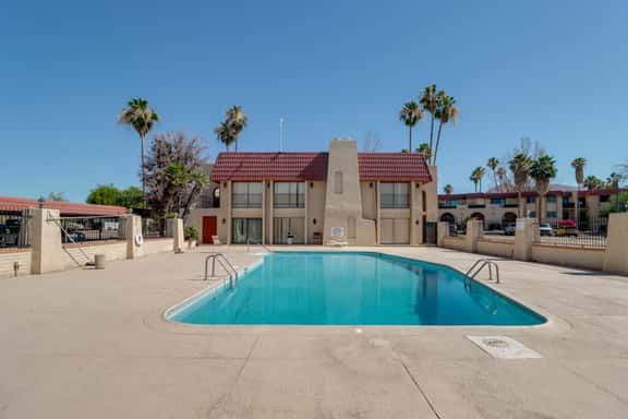 Walkable & Renovated Gem! Only 8 Mi to Dtwn Tucson | 3 Bed Oro Valley ...