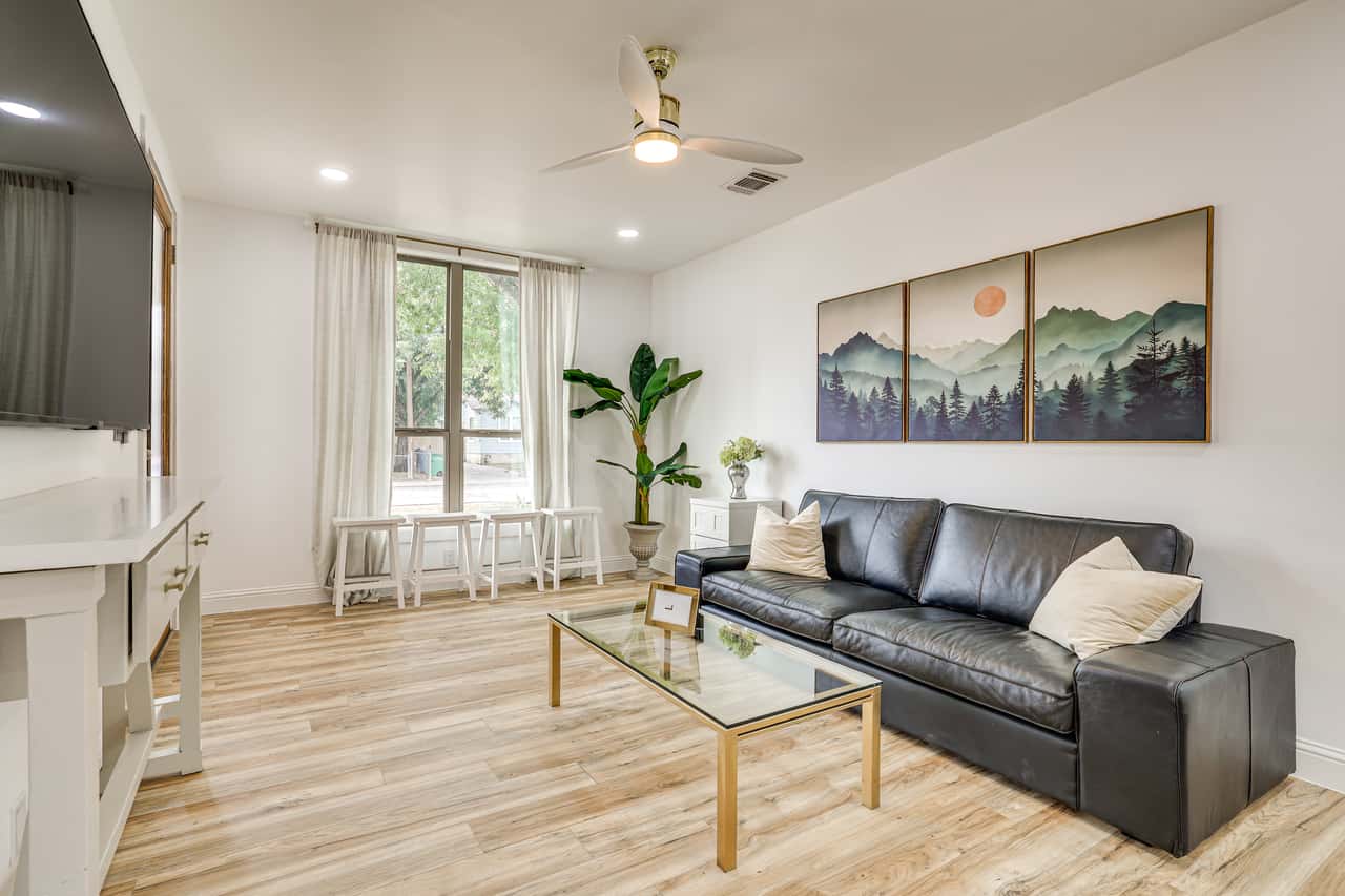 River Walk, Frost Center, Alamodome, Fort Sam Hous | 2 Bed San Antonio ...