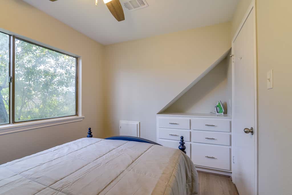 1 Mi to Rice! Pet-Friendly, Modern Apt in Houston
