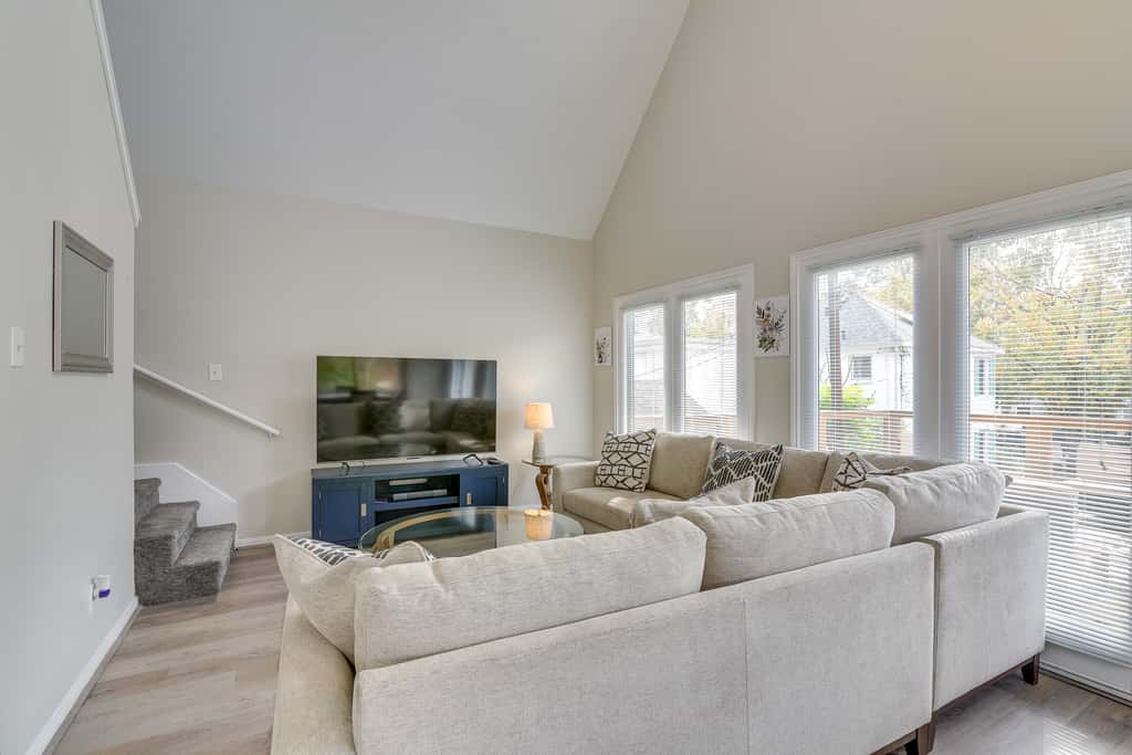 1 Mi to Rice! Pet-Friendly, Modern Apt in Houston