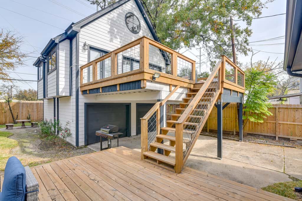 1 Mi to Rice! Pet-Friendly, Modern Apt in Houston