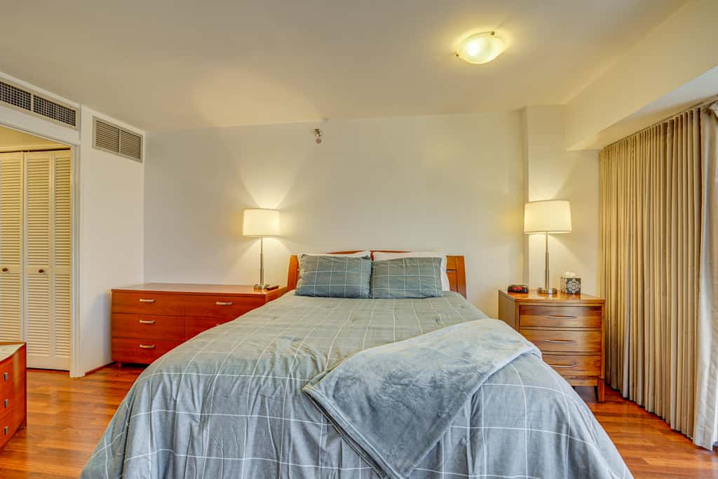 Free Parking Pool Harbor View Access Honolulu Gem!