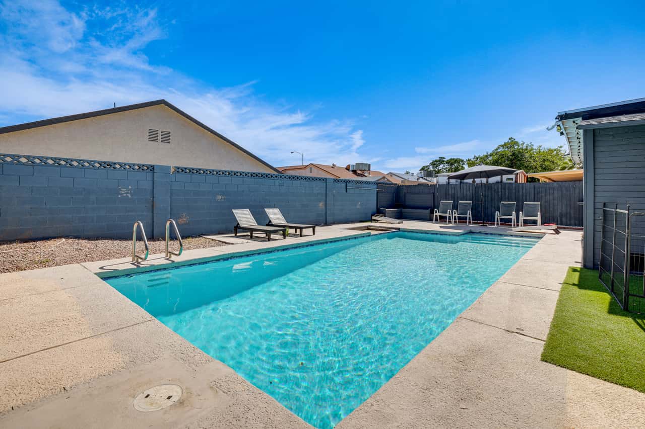 2 Mi to Chinatown Vegas! Quiet Oasis, Patio & Pool | 3 Bed Las Vegas ...