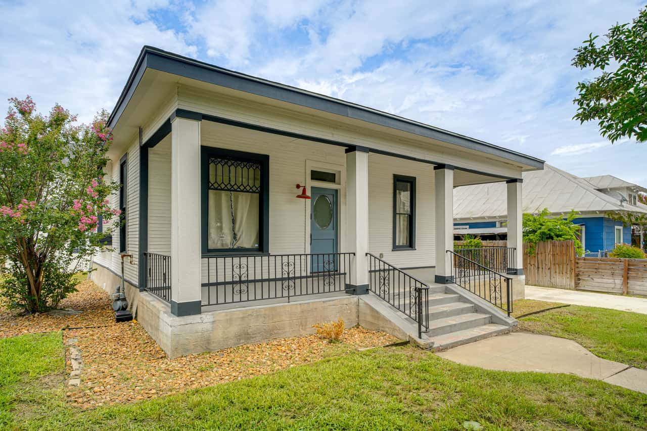 Easy Dtwn Access! Modern San Antonio Retreat | 3 Bed San Antonio, TX ...
