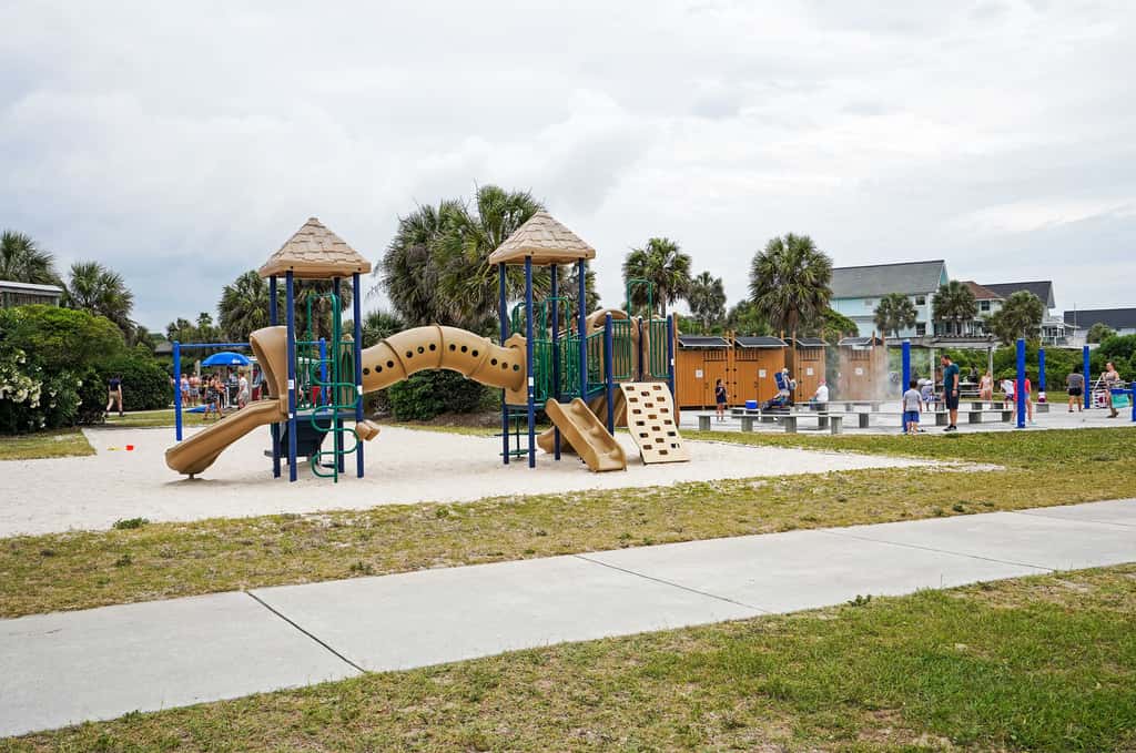 Walk to Beach: Isle of Palms Condo w/ Pool Access!