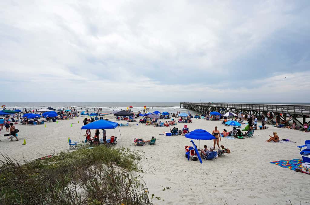 Walk to Beach: Isle of Palms Condo w/ Pool Access!
