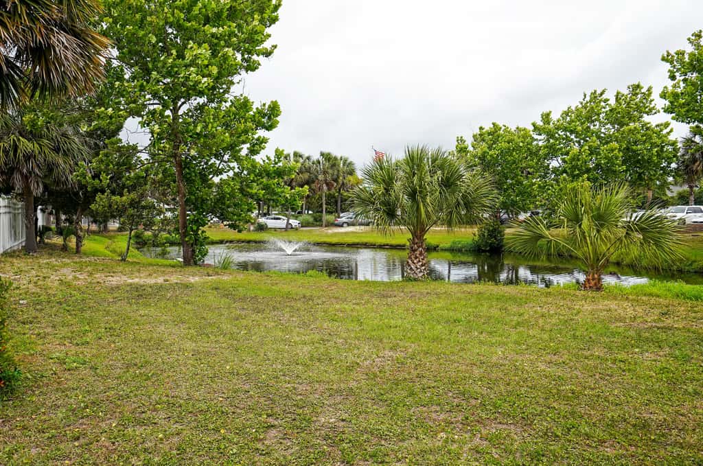 Walk to Beach: Isle of Palms Condo w/ Pool Access!