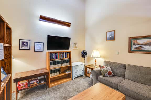 Warm McCall Condo: Half-Mile to Payette Lake! | 0 Bed McCall, ID Studio ...