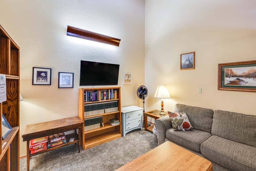 Warm McCall Condo: Half-Mile to Payette Lake! | 0 Bed McCall, ID Studio ...