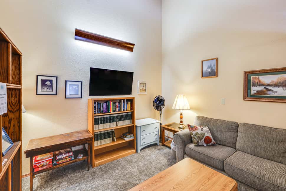 Warm McCall Condo: Half-Mile to Payette Lake! | 0 Bed McCall, ID Studio ...