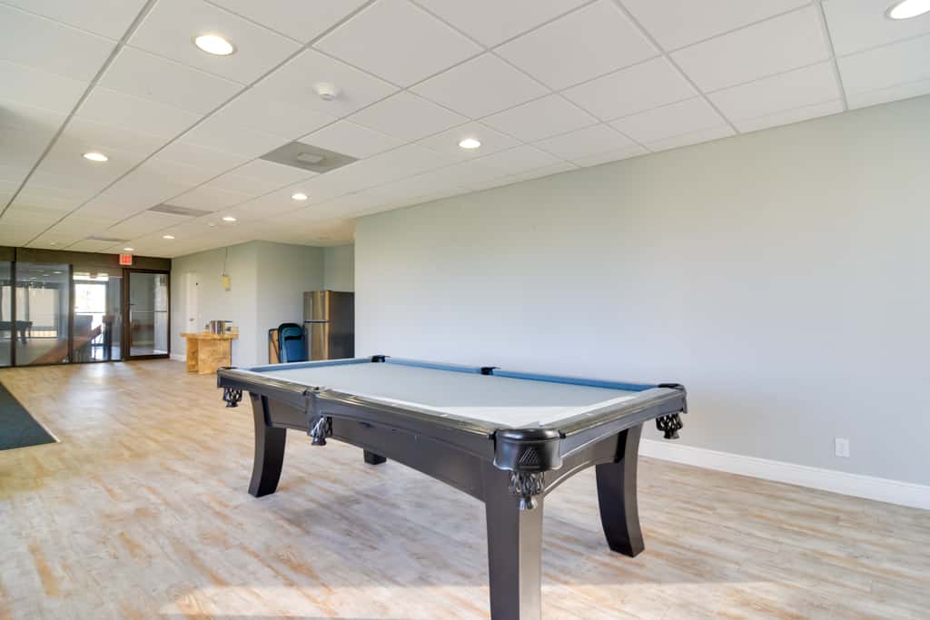 ~ 2 Mi to St Pete Beach! Isla Del Sol Condo