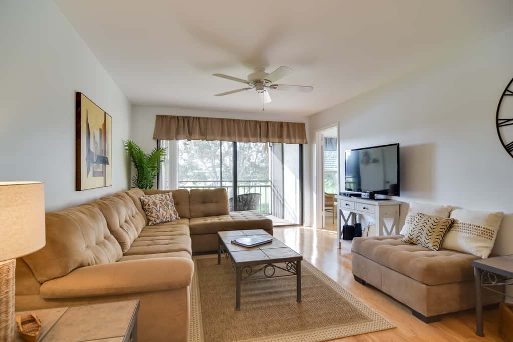 ~ 2 Mi to St Pete Beach! Isla Del Sol Condo