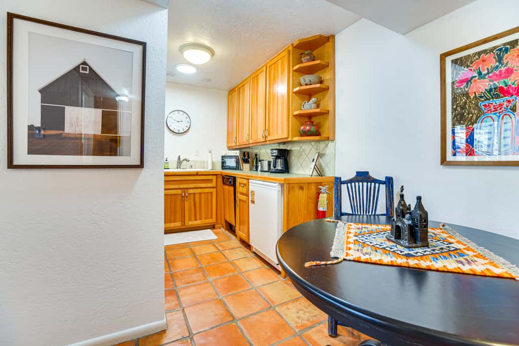 Walk to Santa Fe Plaza: Condo w/ Pool & Hot Tub!