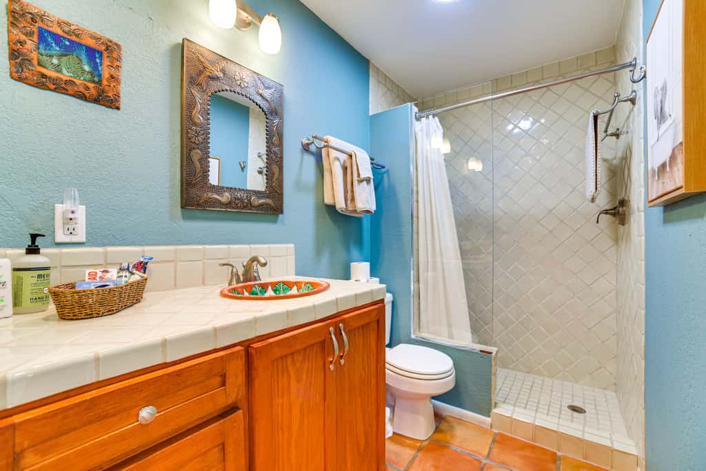Walk to Santa Fe Plaza: Condo w/ Pool & Hot Tub!
