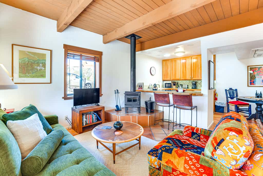 Walk to Santa Fe Plaza: Condo w/ Pool & Hot Tub!