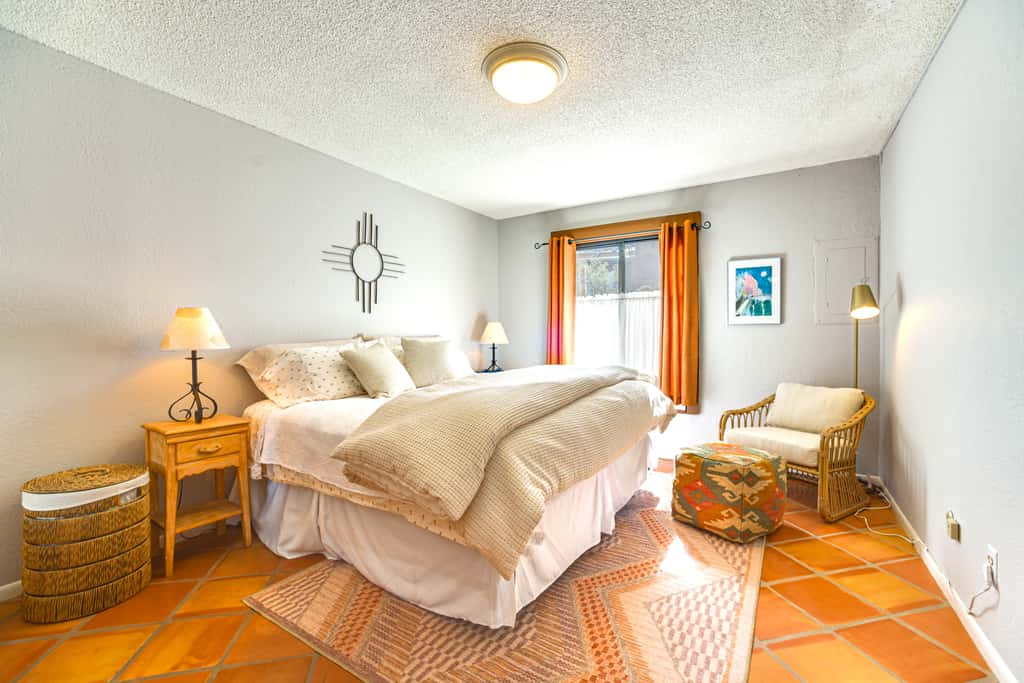 Walk to Santa Fe Plaza: Condo w/ Pool & Hot Tub!