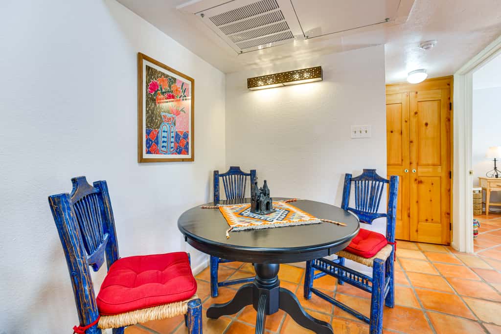 Walk to Santa Fe Plaza: Condo w/ Pool & Hot Tub!