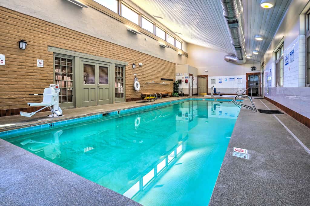 Walk to Santa Fe Plaza: Condo w/ Pool & Hot Tub!